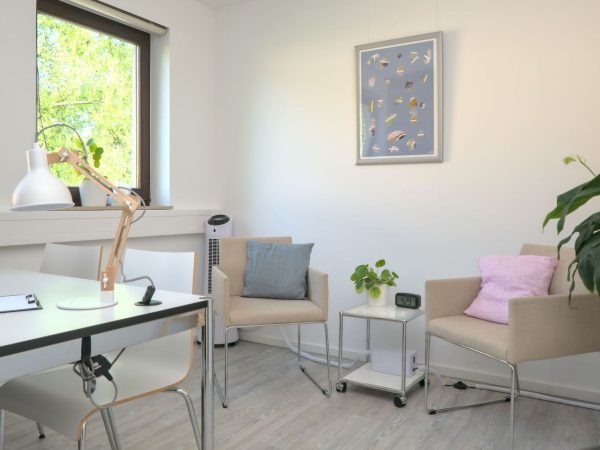Dr_Lienert_Therapiezimmer2-1920w